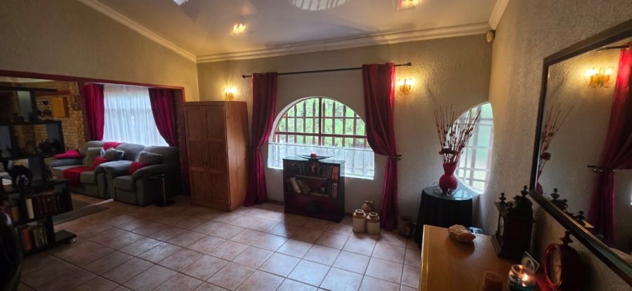 3 Bedroom Property for Sale in Flimieda North West